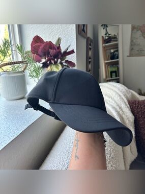 Black Lululemon Fast & Free Running Hat